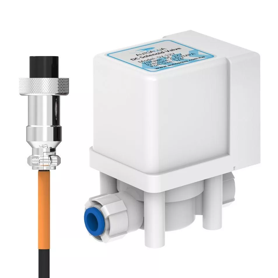 HYDROS DC Solenoid Water Valve for RO/DI systems, featuring a ¼" Push-Connect tubing connection and seamless integration with HYDROS controllers.
